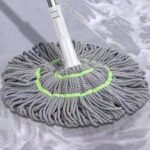 Hands-Free Self-Wringing One-Step Cleaning Mop - Image 2